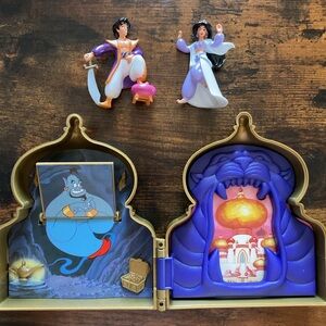 Vintage 1993 Mattel Disney Aladdin & Jasmine Palace Playset with Figures